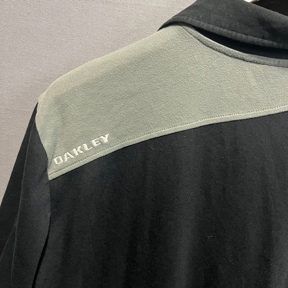 Oakley Mens XL Colorblock Polo Shirt Black Grey Short Sleeve Logo RN96548 - Picture 4 of 5